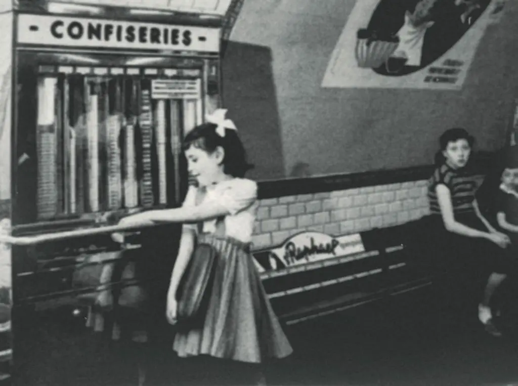 Auto Repair Old Photos